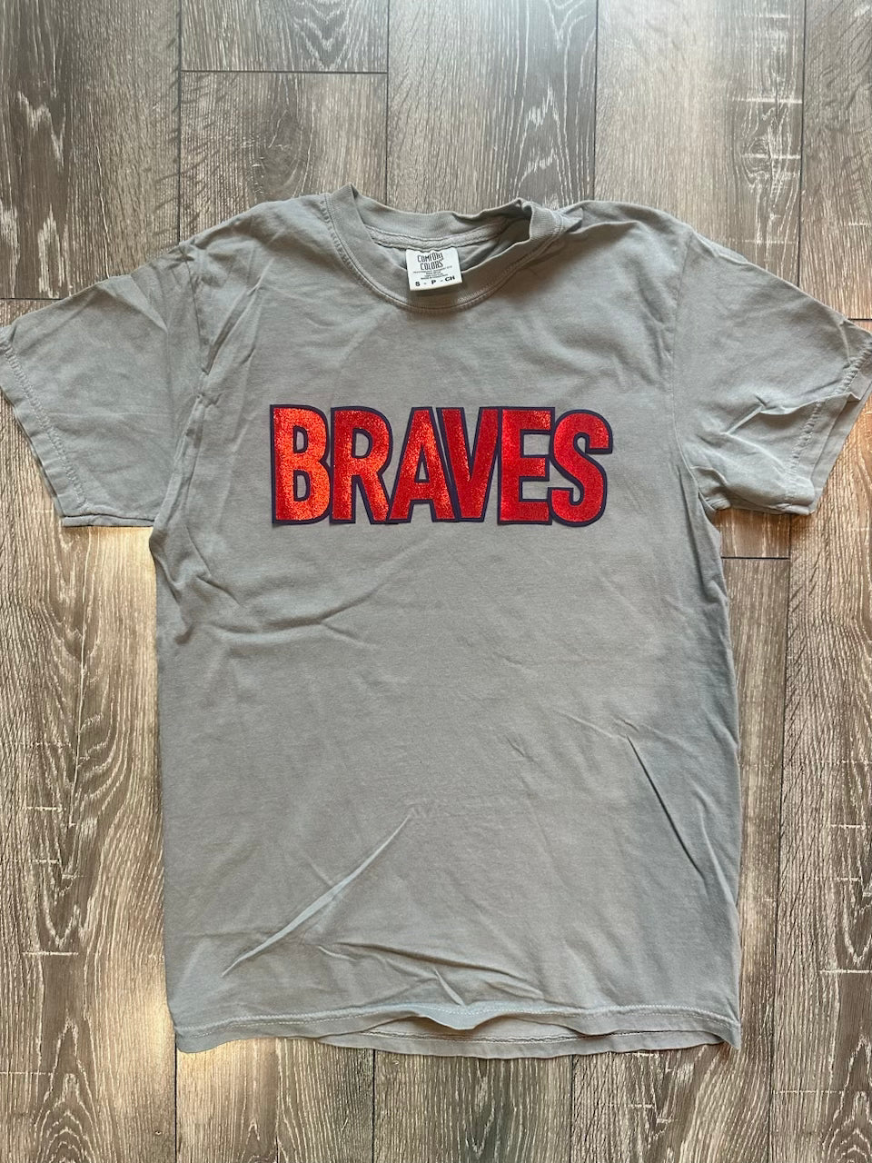 BLOCK BRAVES - GREY COMFORT COLORS TEE