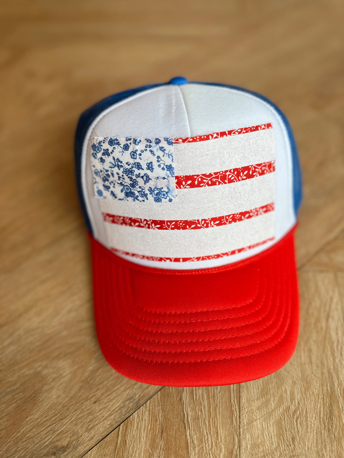 PATCHWORK FLAG  - RED/BLUE TRUCKER HAT