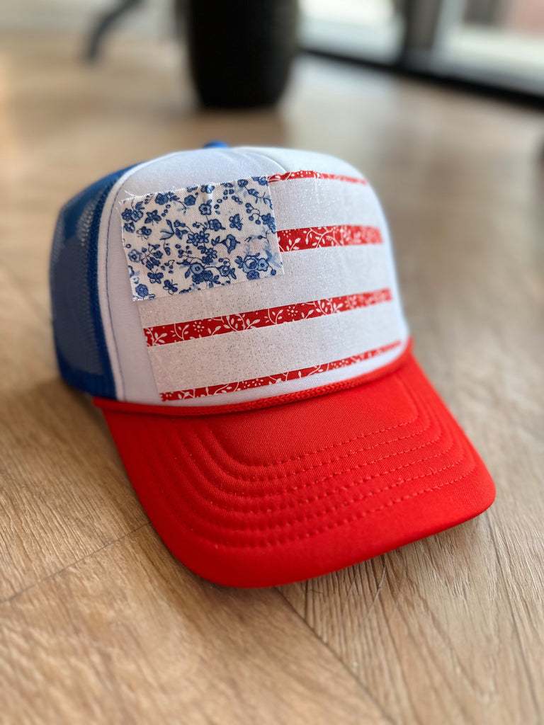 PATCHWORK FLAG  - RED/BLUE TRUCKER HAT