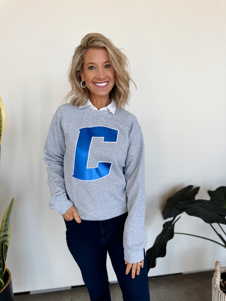 BLUE METALLIC/WHITE C - GREY GILDAN CREW
