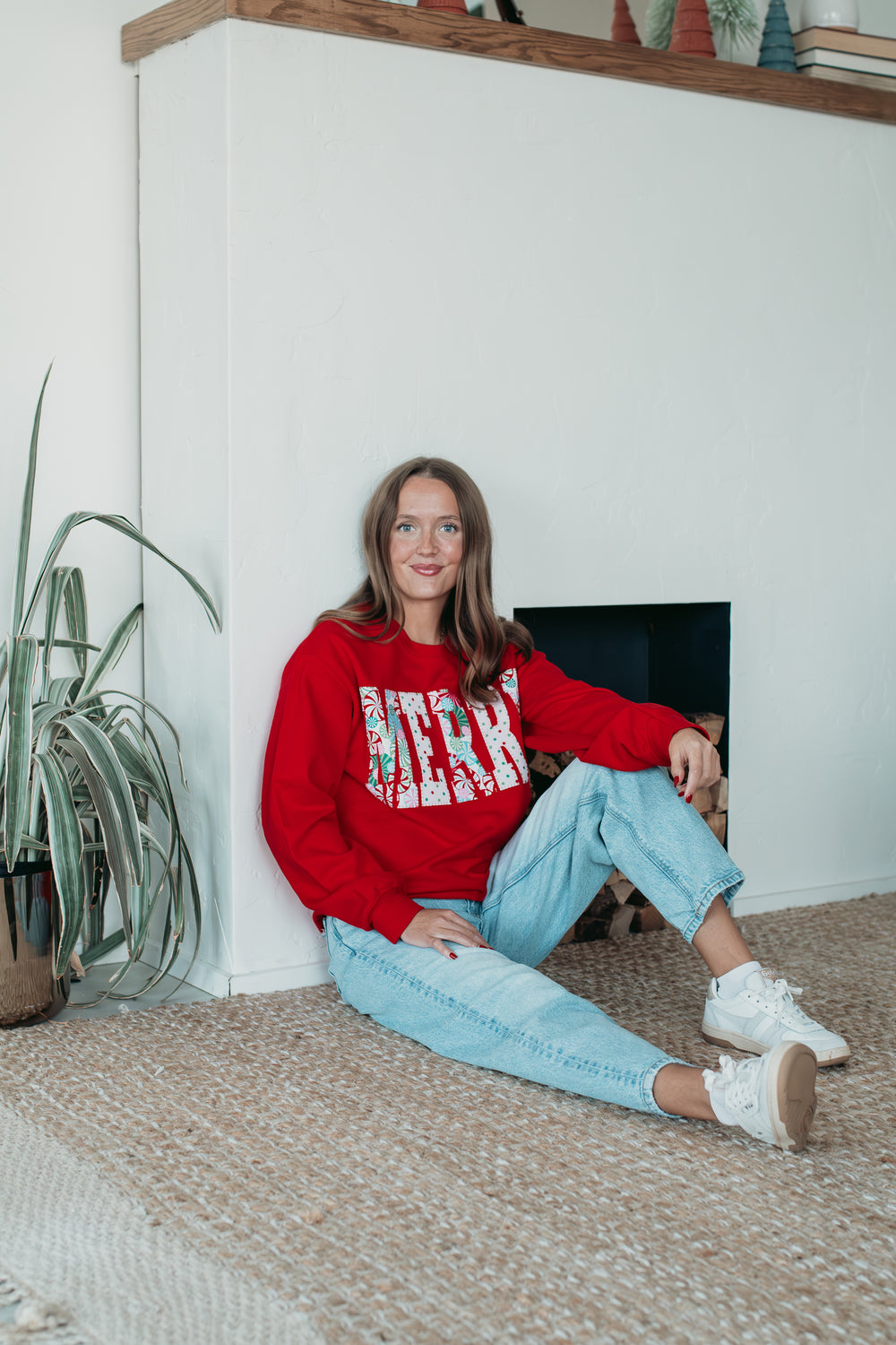 PATCHWORK MERRY - RED CREW