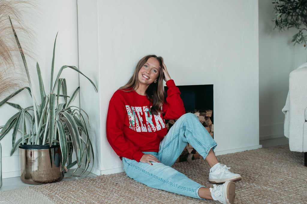 PATCHWORK MERRY - RED CREW