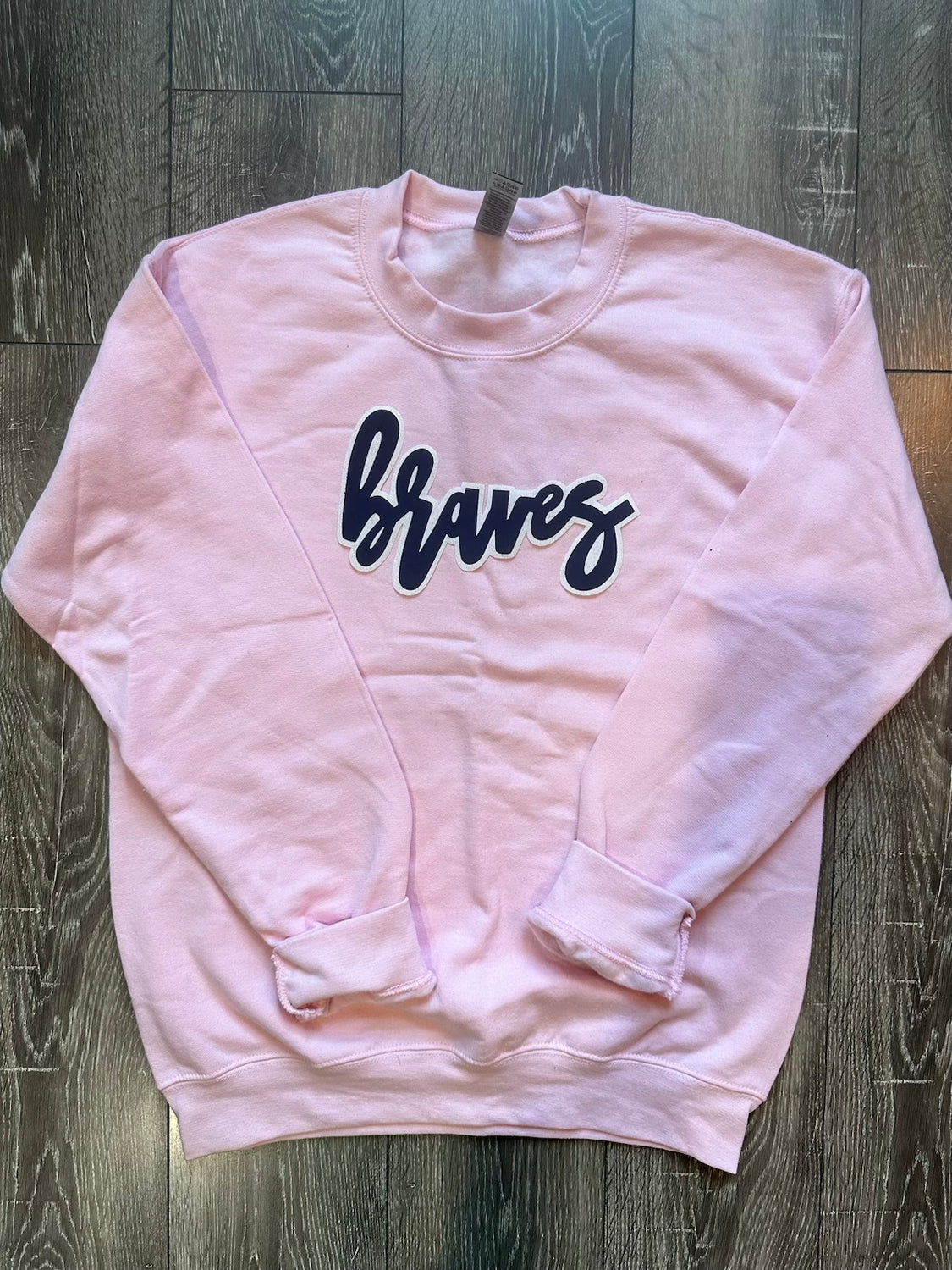 BRAVES - PINK GILDAN CREW