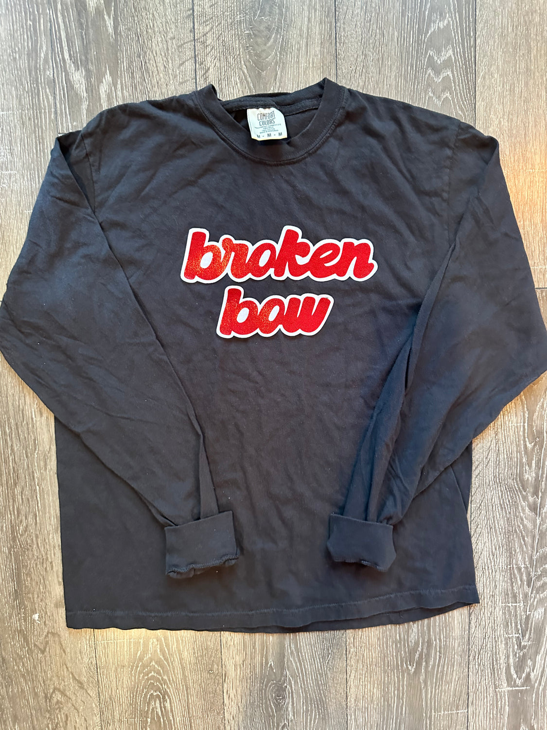 BROKEN BOW - BLACK COMFORT COLORS LONG SLEEVE