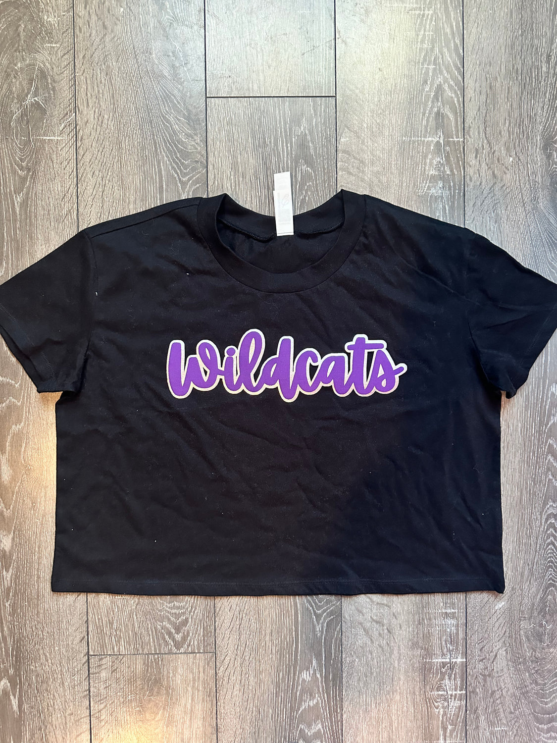 CURSIVE WILDCATS - BLACK CROP TEE