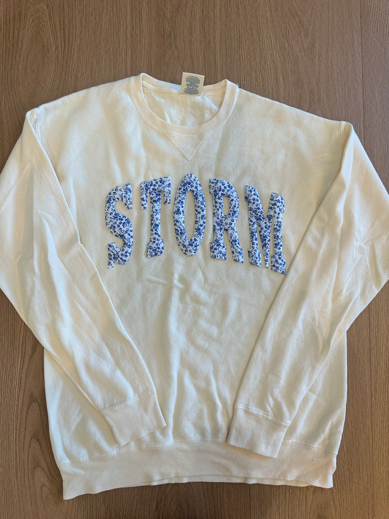 BLUE FLORAL STORM  - IVORY COMFORTWASH CREWNECK