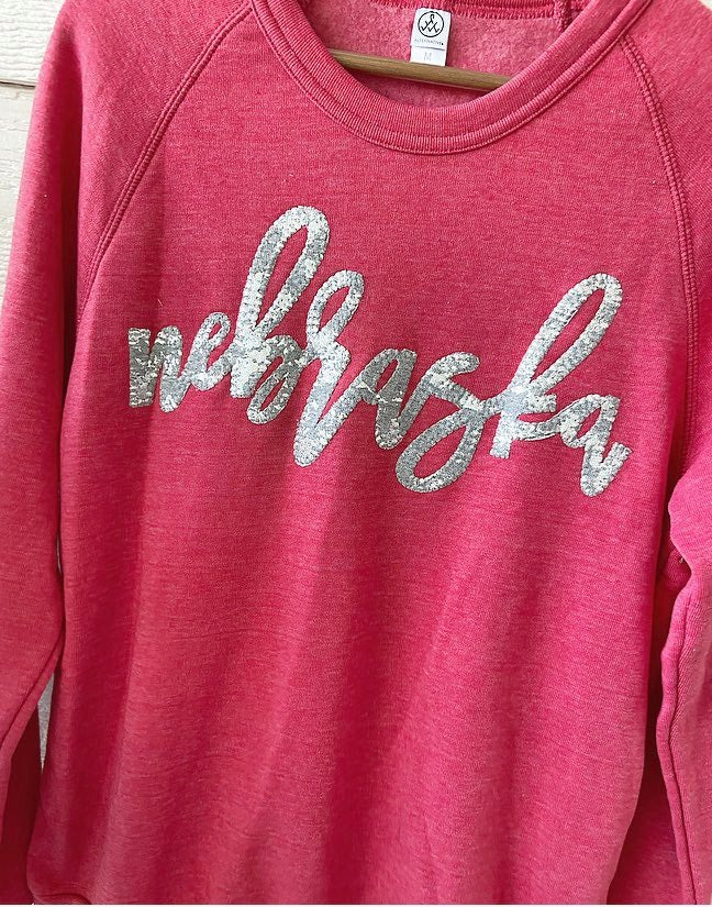 SILVER METALLIC NEBRASKA - HEATHER RED FLEECE CREW