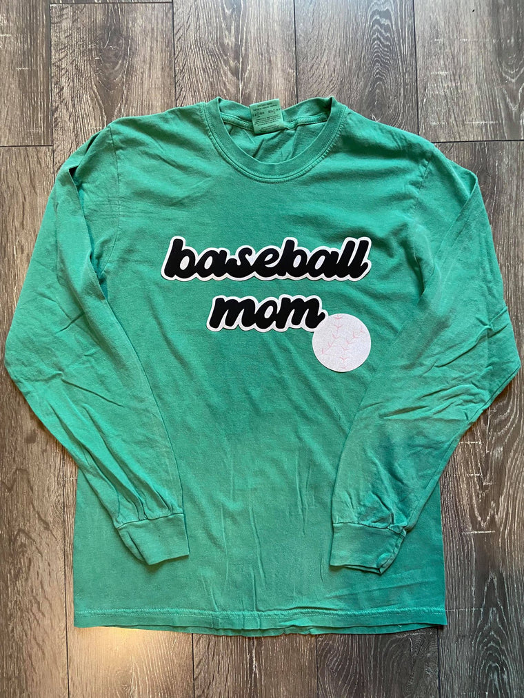 BASEBALL MOM - GREEN COMFORT COLORS LONG SLEEVE