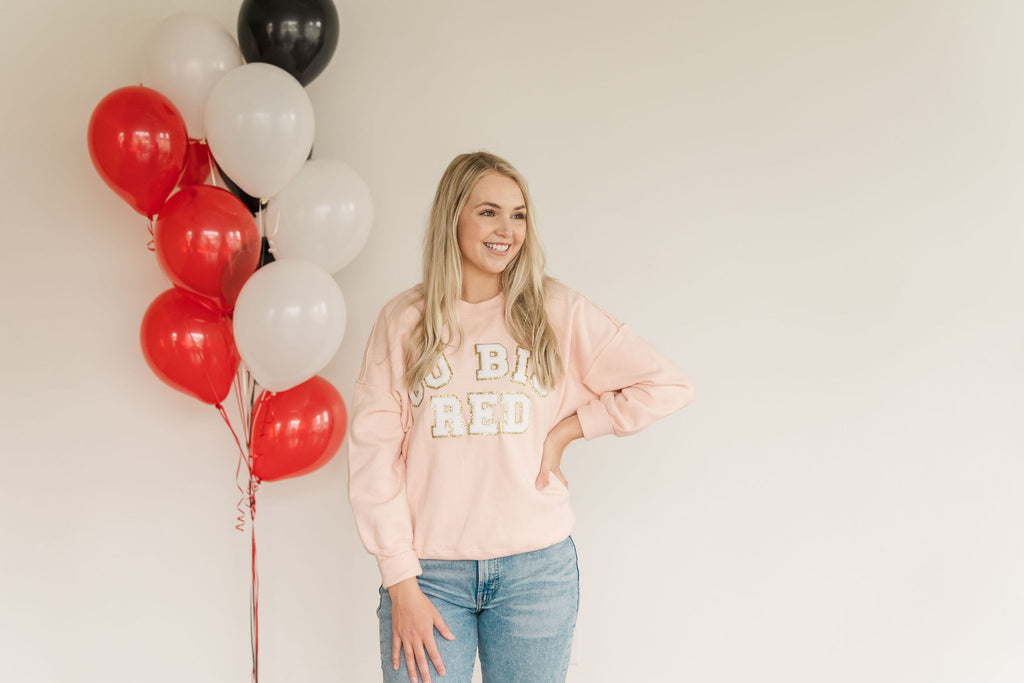 CHENILLE GO BIG RED - PINK SUEDED CREW🌷