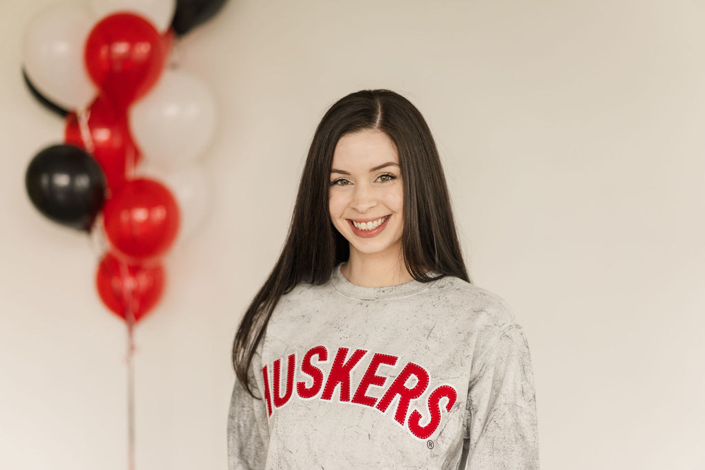 BLOCK HUSKERS - GREY DYED COMFORT COLORS CREW