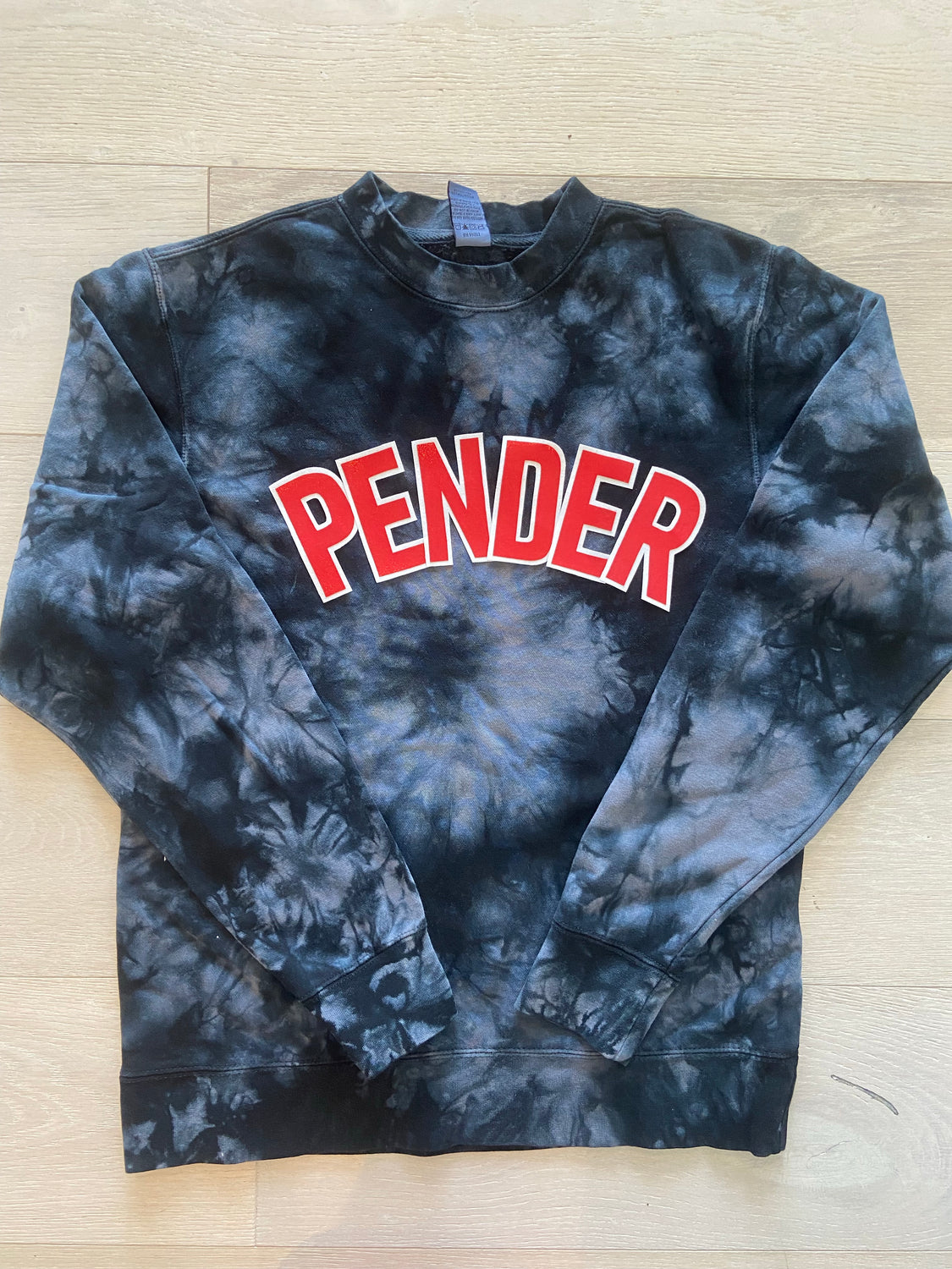 PENDER - BLACK DYED CREW