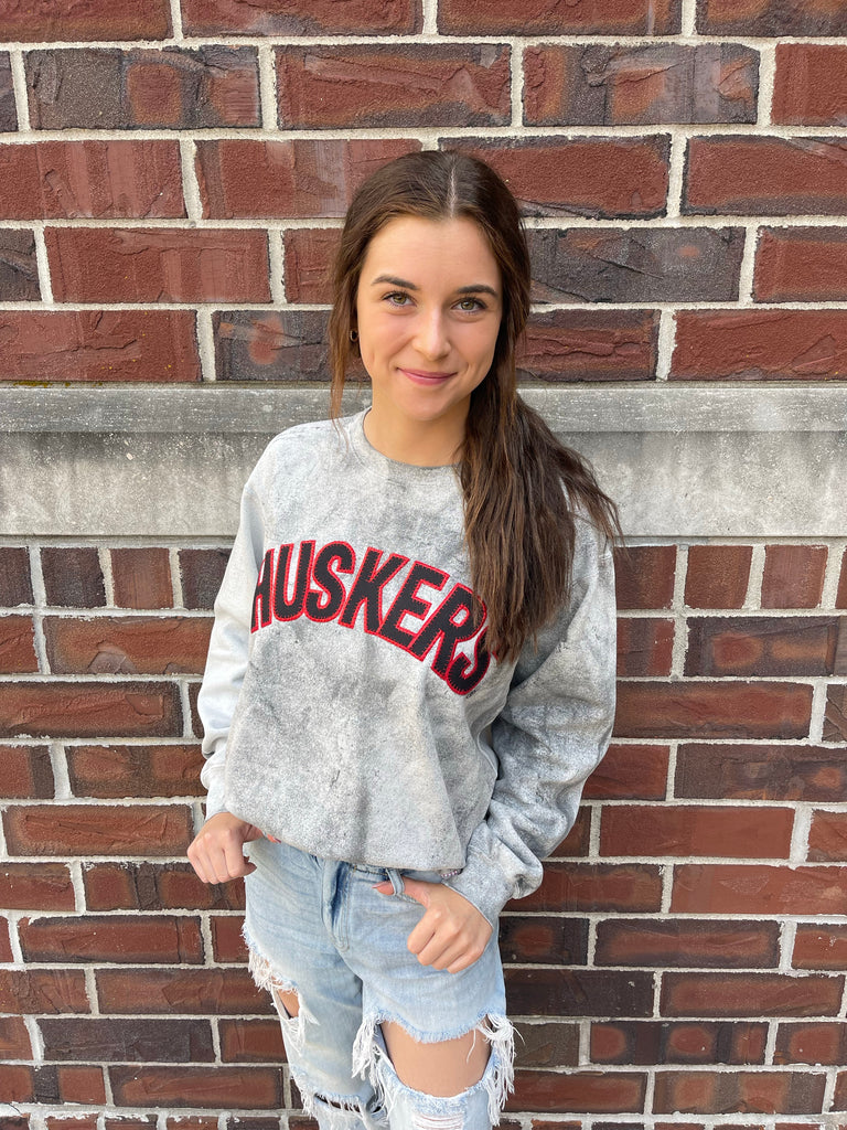 BLOCK HUSKERS - GREY COMFORT COLORS DYED CREW