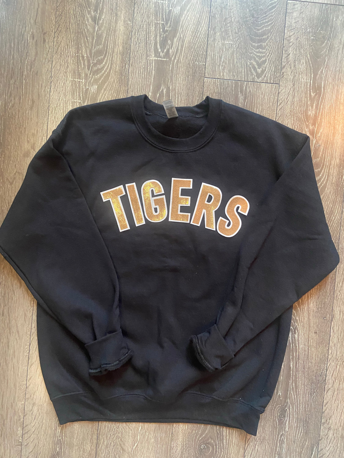BLOCK TIGERS - BLACK GILDAN CREW