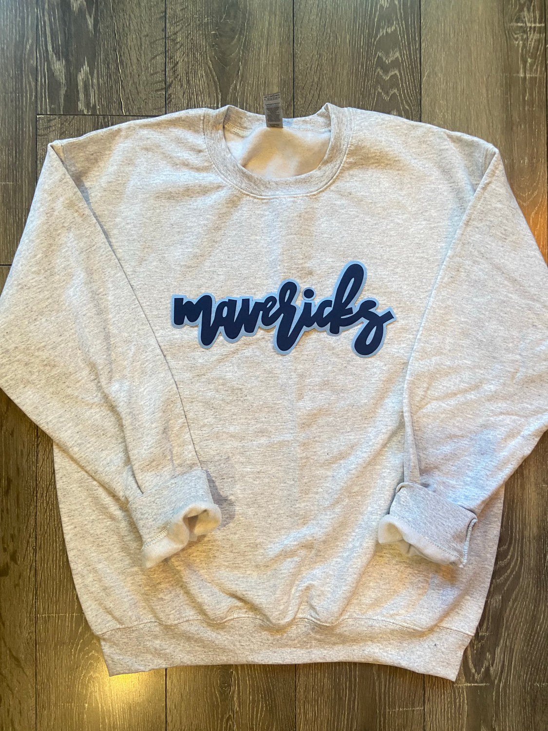 MAVERICKS - GREY GILDAN CREW
