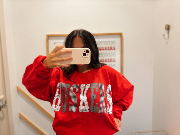 VARSITY PATCHWORK HUSKERS - RED CREWNECK