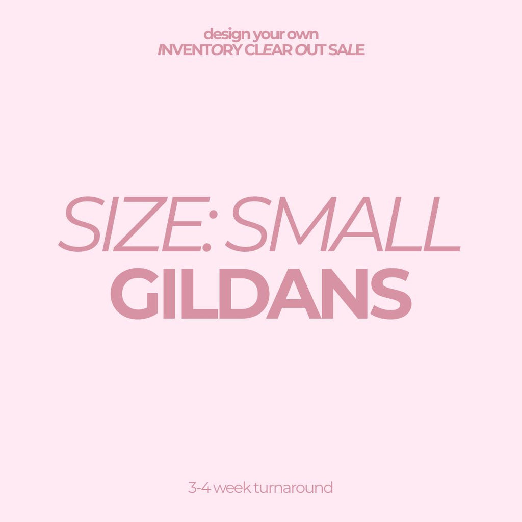 SIZE SMALL | GILDAN CREWNECKS