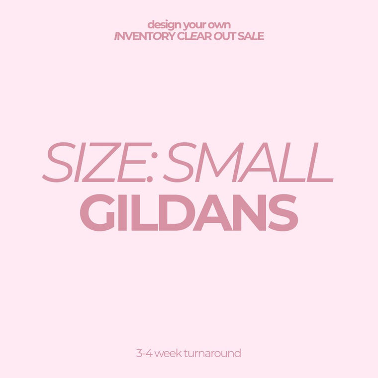 SIZE SMALL | GILDAN CREWNECKS