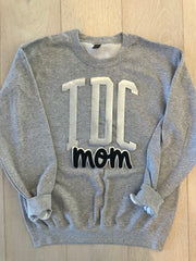 TDC MOM  - SPORT GREY GILDAN CREW