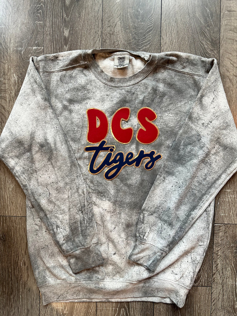 DCS TIGERSS - GREY DYED COMFORT COLORS CREW