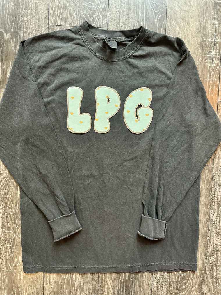 GREEN WITH GOLD HEARTS LPG - GREY COMFORT COLORS LONG SLEEVE