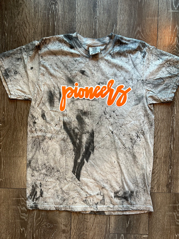 PIONEERS - DYED COMFORT COLORS TEE