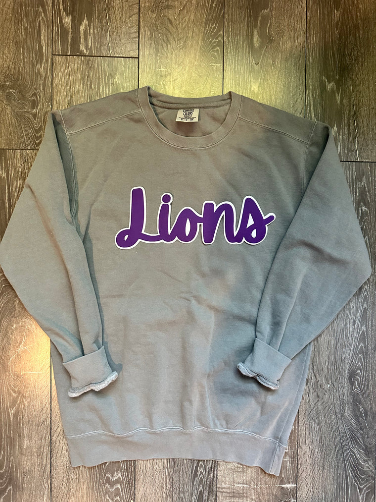 PURPLE/WHITE CURSIVE LIONS - GREY COMFORT COLORS CREW (YOUTH + ADULT)