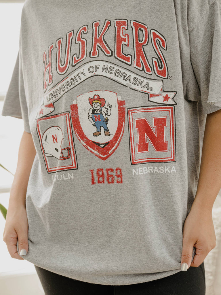 LivyLu - Nebraska Huskers Prep Patch Gray Thrifted Tee: M