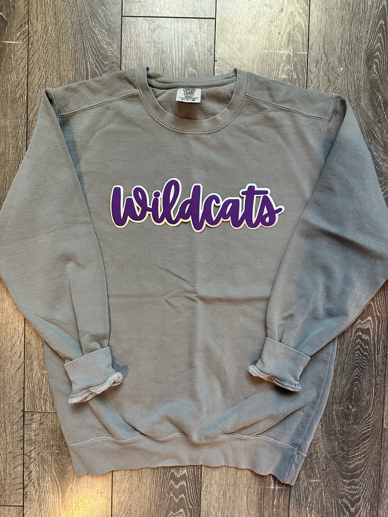 CURSIVE WILDCATS - GREY COMFORT COLORS CREW