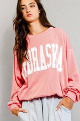 BUCKETLIST - T1770N 'NEBRASKA' Comfy Oversize Graphic Sweatshirt: Red / S-M-L (2-2-2)