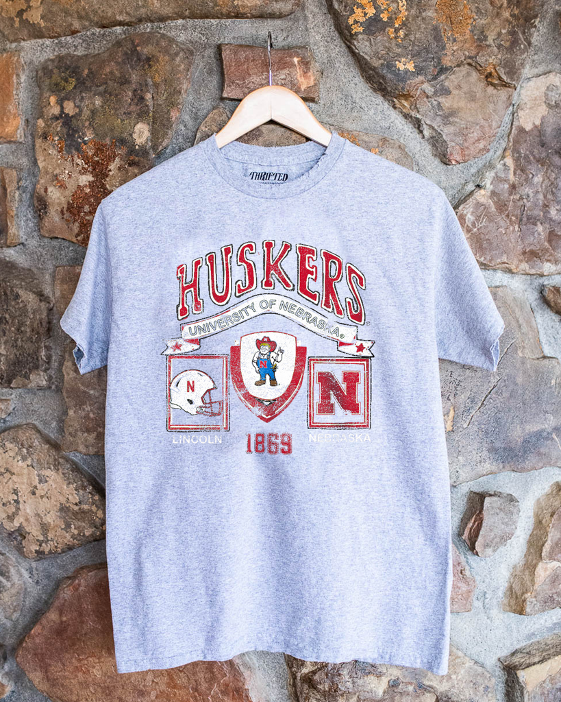 LivyLu - Nebraska Huskers Prep Patch Gray Thrifted Tee: 2XL