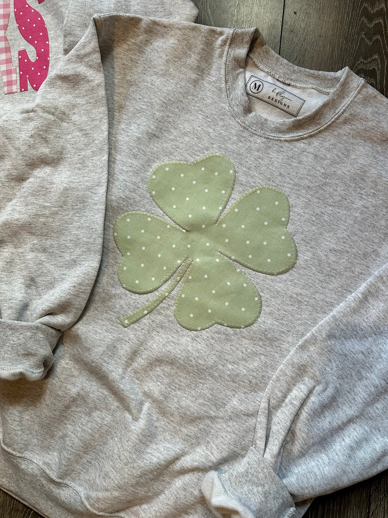 GREEN POLKA DOT CLOVER - ASH CREWNECK