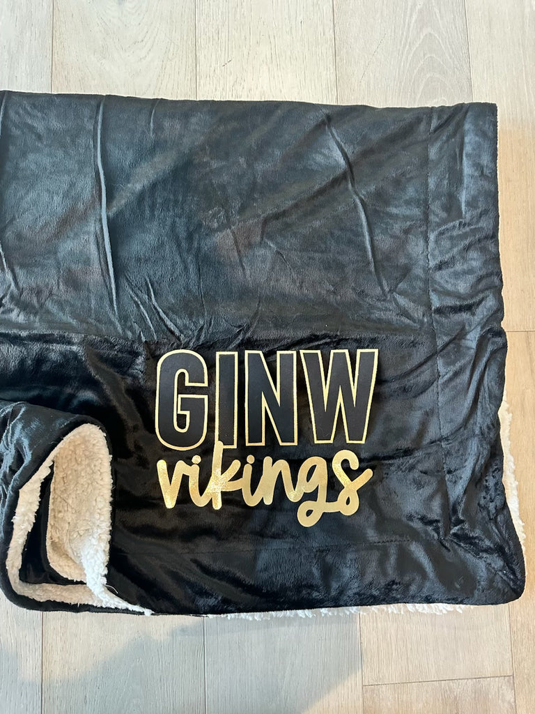 GINW VIKINGS - BLACK SHERPA BLANKET