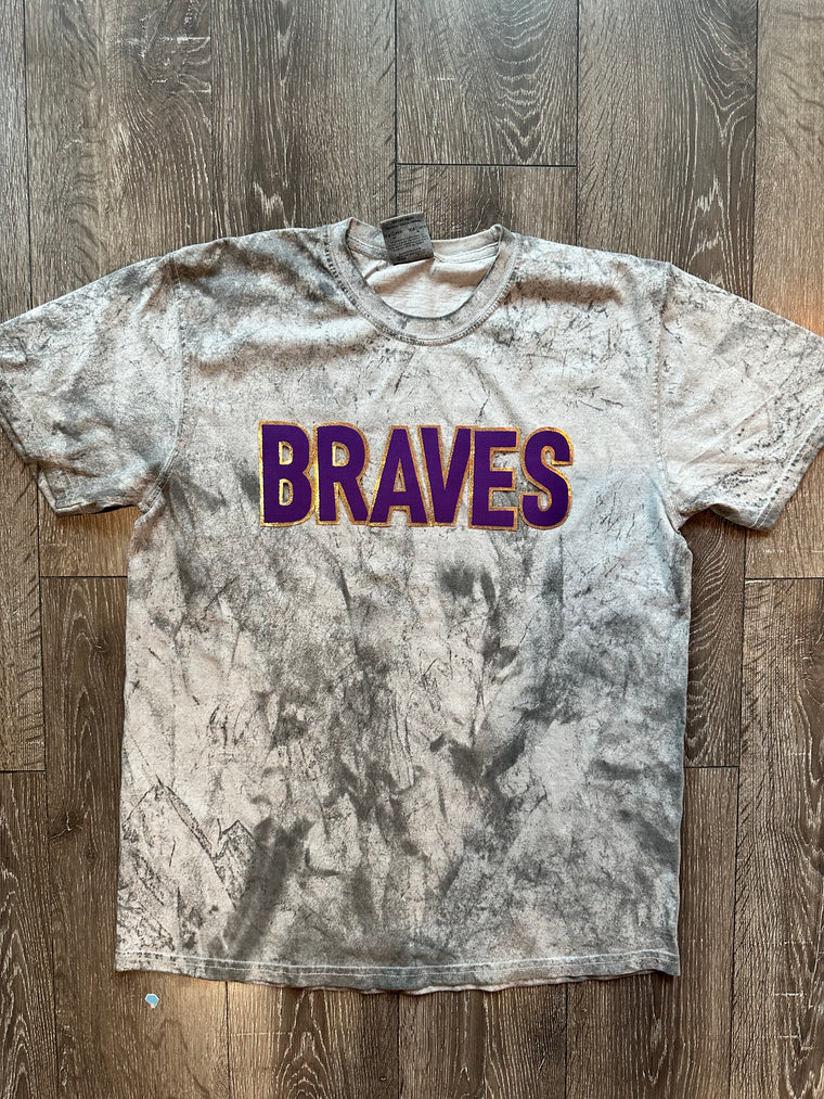 BLOCK BRAVES - DYED COMFORT COLORS TEE
