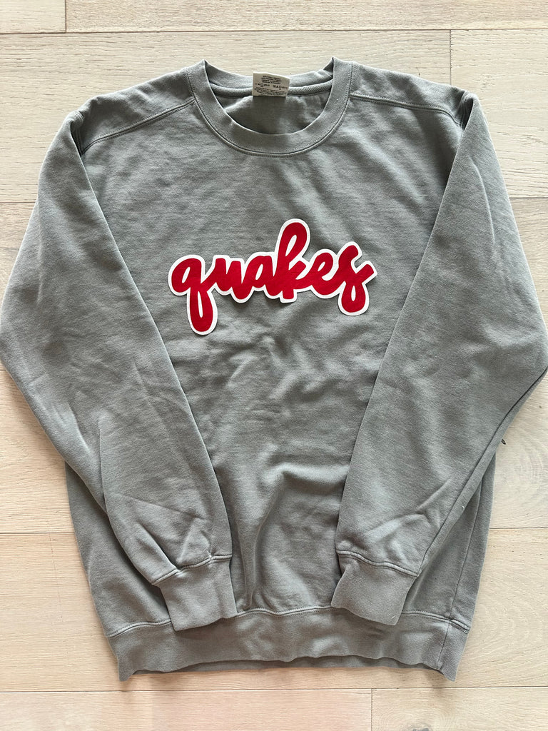 CURSIVE QUAKES - GREY COMFORT COLORS CREW