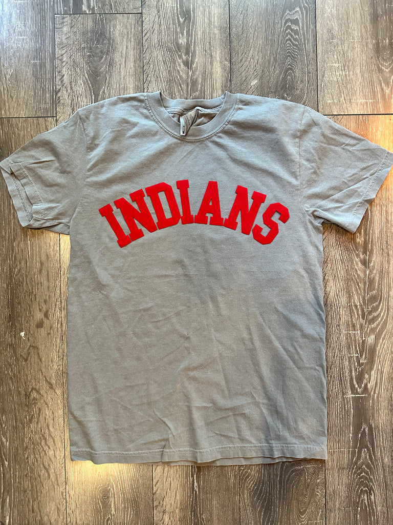 VARISTY INDIANS - GREY COMFORT COLORS TEE