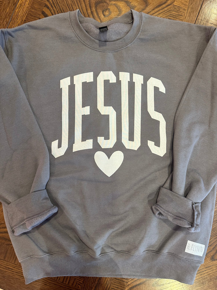 JESUS w/ HEART - CHARCOAL GILDAN CREW