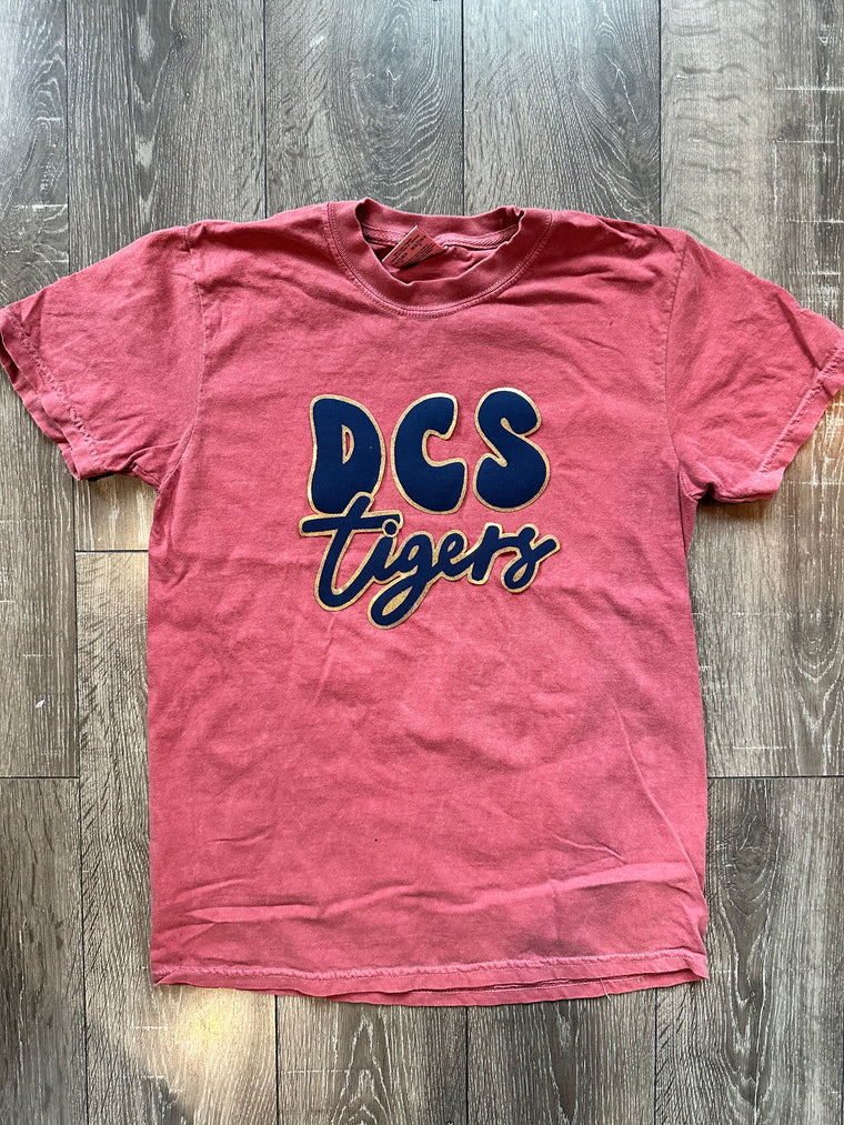 DCS TIGERS - CRIMSON COMFORT COLORS TEE