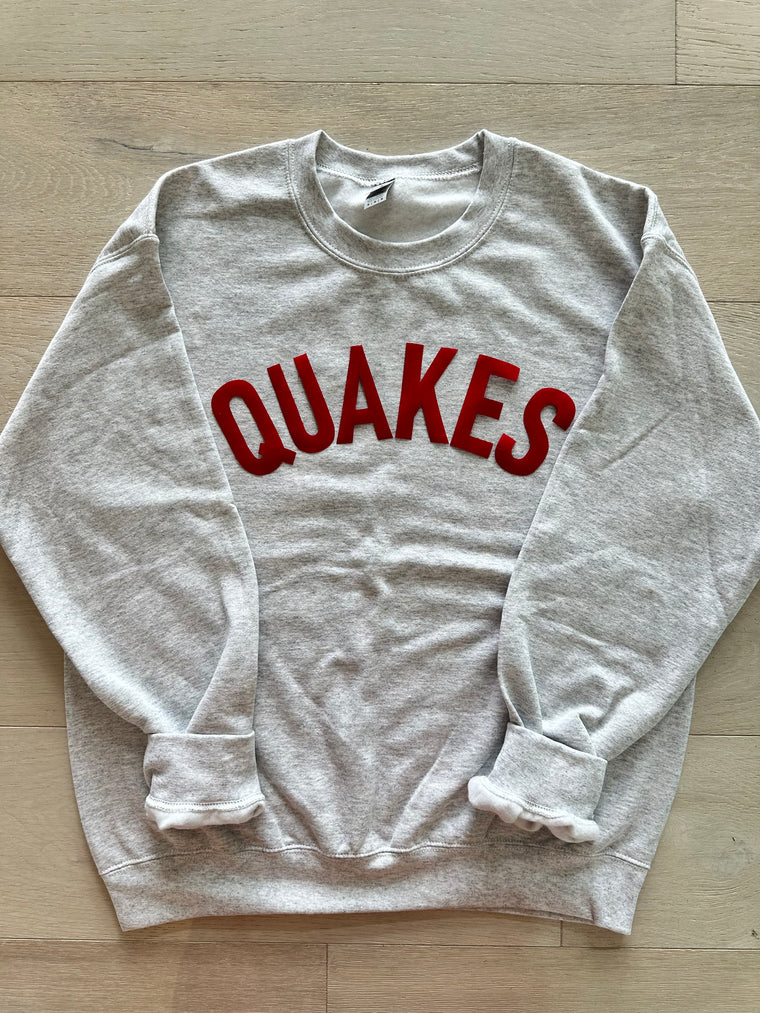 QUAKES - GREY GILDAN CREW (YOUTH + ADULT)