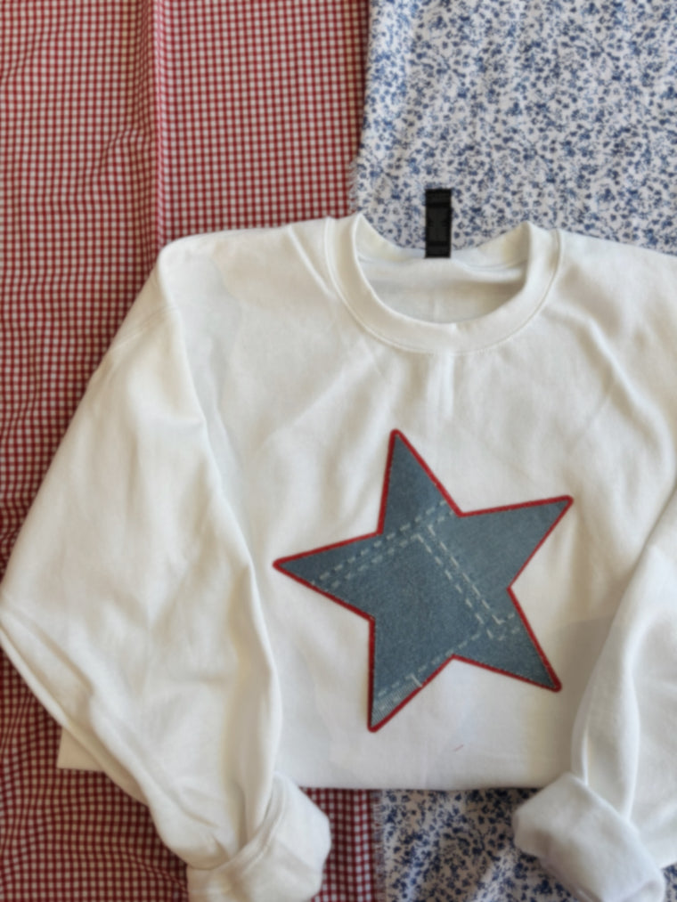 DENIM/ RED SPARKLE STAR - WHITE GILDAN CREWNECK