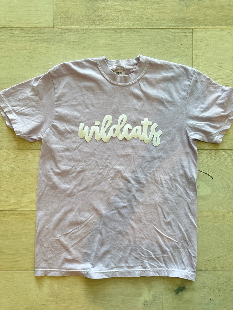 MODERN WILDCATS - LIGHT PURPLE COMFORT COLORS TEE