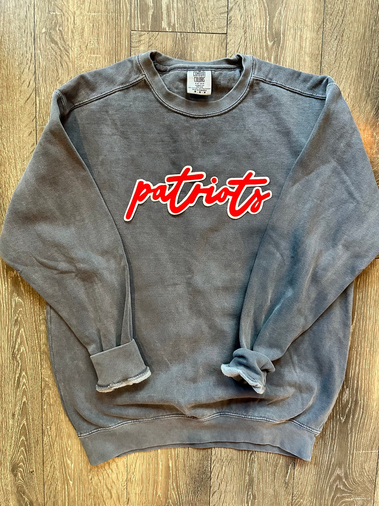 PATRIOTS - GREY COMFORT COLORS CREW