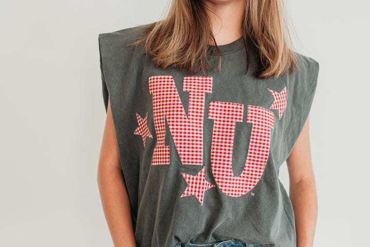 RED GINGHAM STAR NU - CHARCOAL MUSCLE TEE