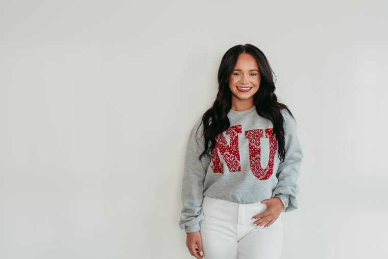 VARSITY BANDANA NU - GREY CROP CREW