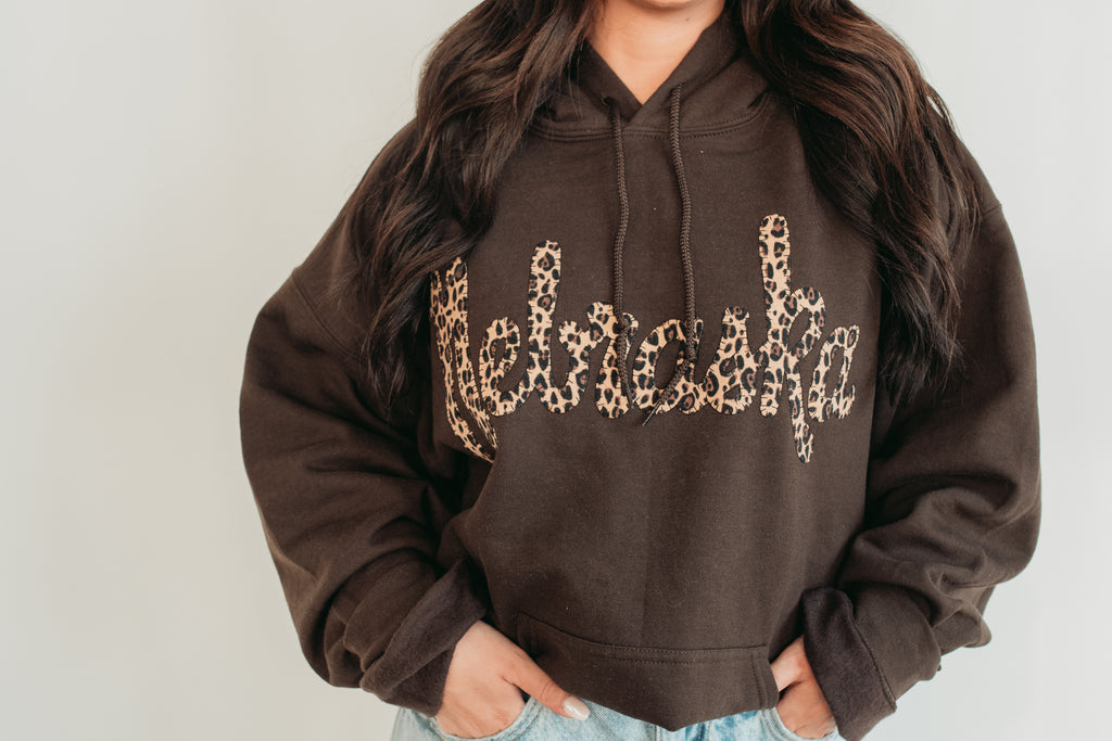 VINTAGE CHEETAH NEBRASKA - CHOCOLATE HOODIE