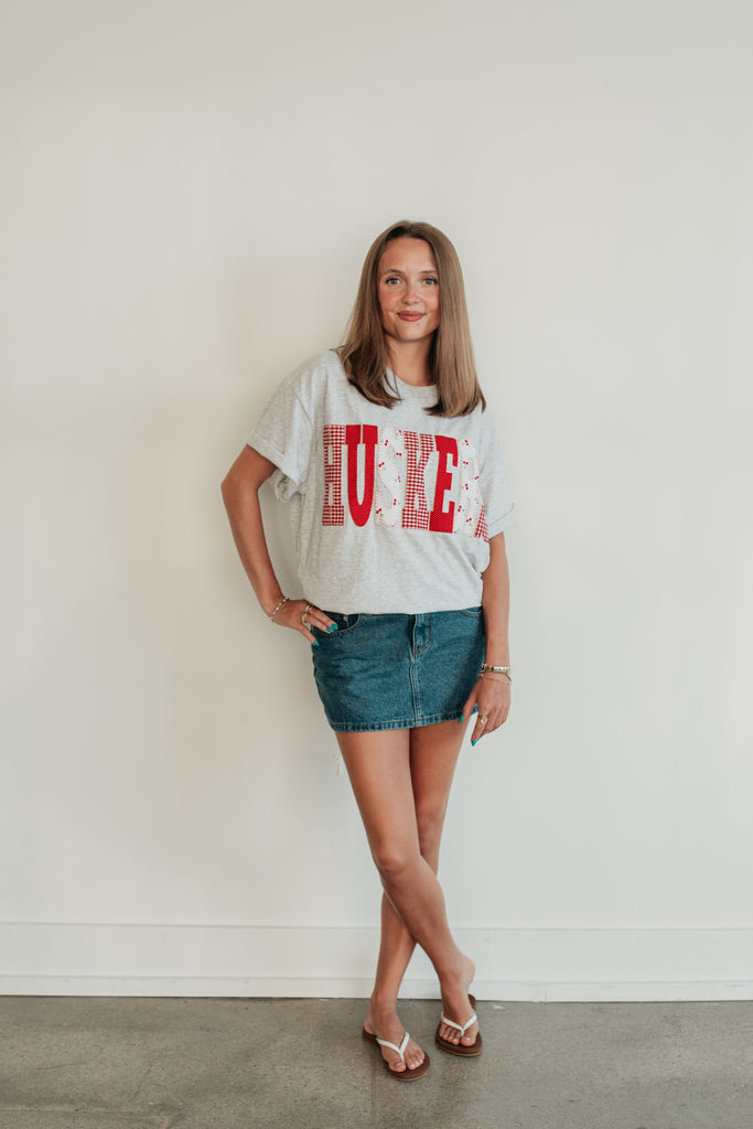VARSITY PATCHWORK HUSKERS  - LIGHT GREY T-SHIRT
