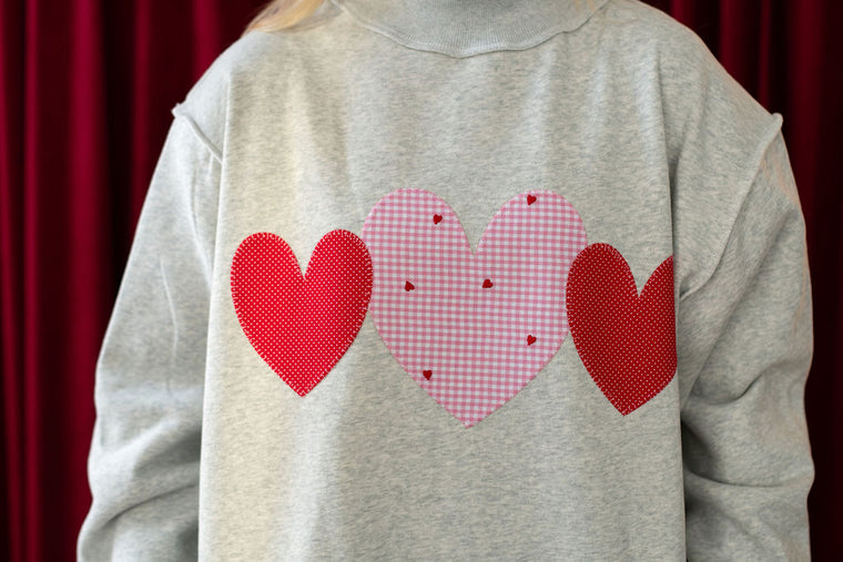 3 HEARTS - GREY MOCKNECK