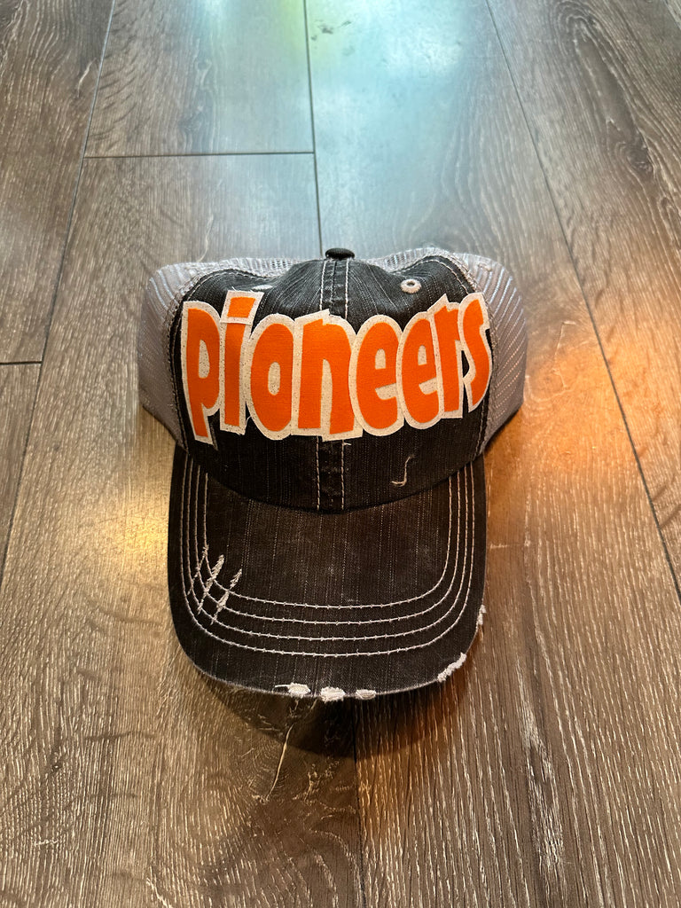 PIONEERS - TRUCKER HAT