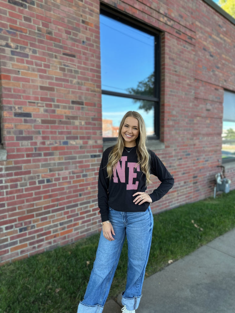 RED/WHITE GINGHAM NE - BLACK LONG SLEEVE TEE