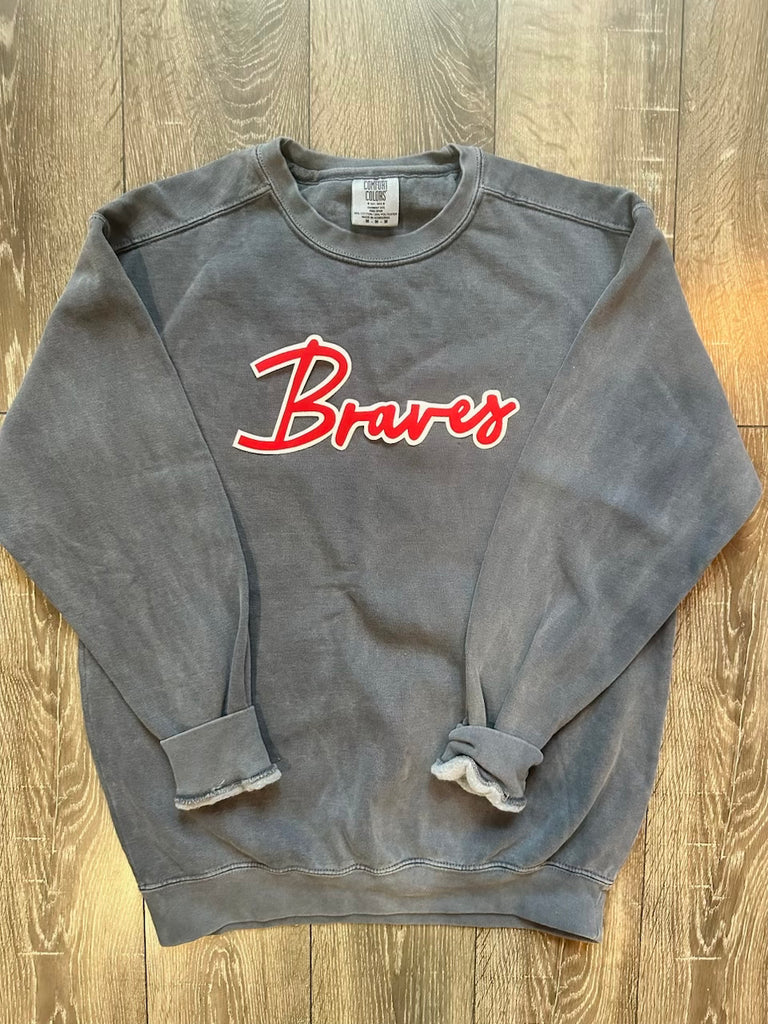 DAINTY BRAVES - GREY COMFORT COLORS CREW