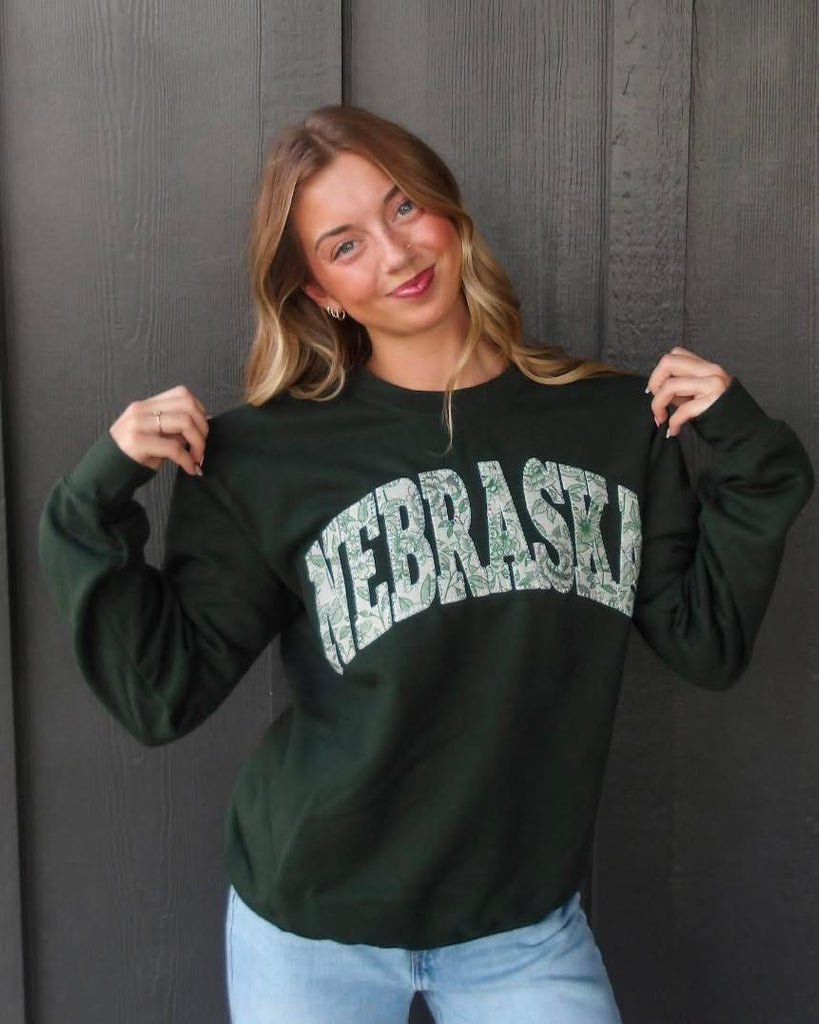 GREEN VINE FLORAL NEBRASKA - FOREST GREEN CREW
